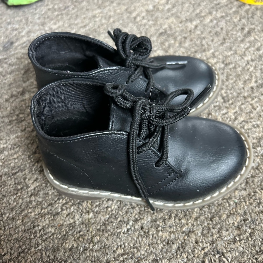 Black dress shoes for boys